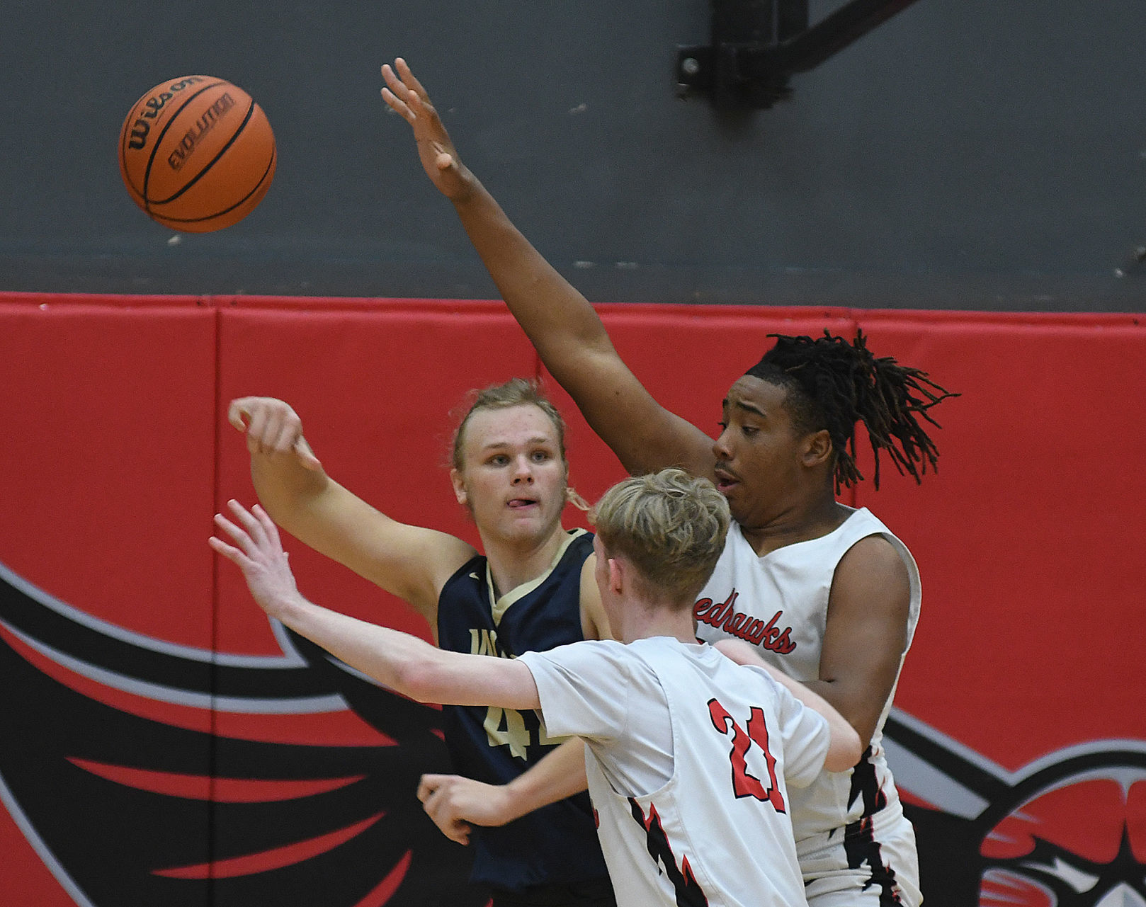 Bulldogs vs RedHawks Boys01